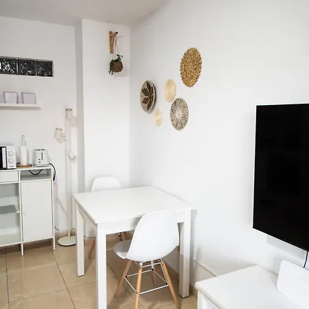 Апартаменты Zuri By Kamili Lanzarote Тиас